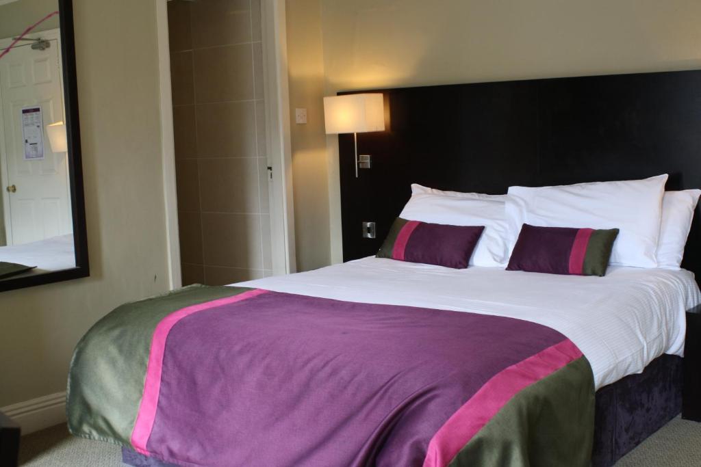 Hearns Hotel